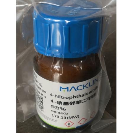 4-硝基鄰苯二甲腈 C8H3N3O2